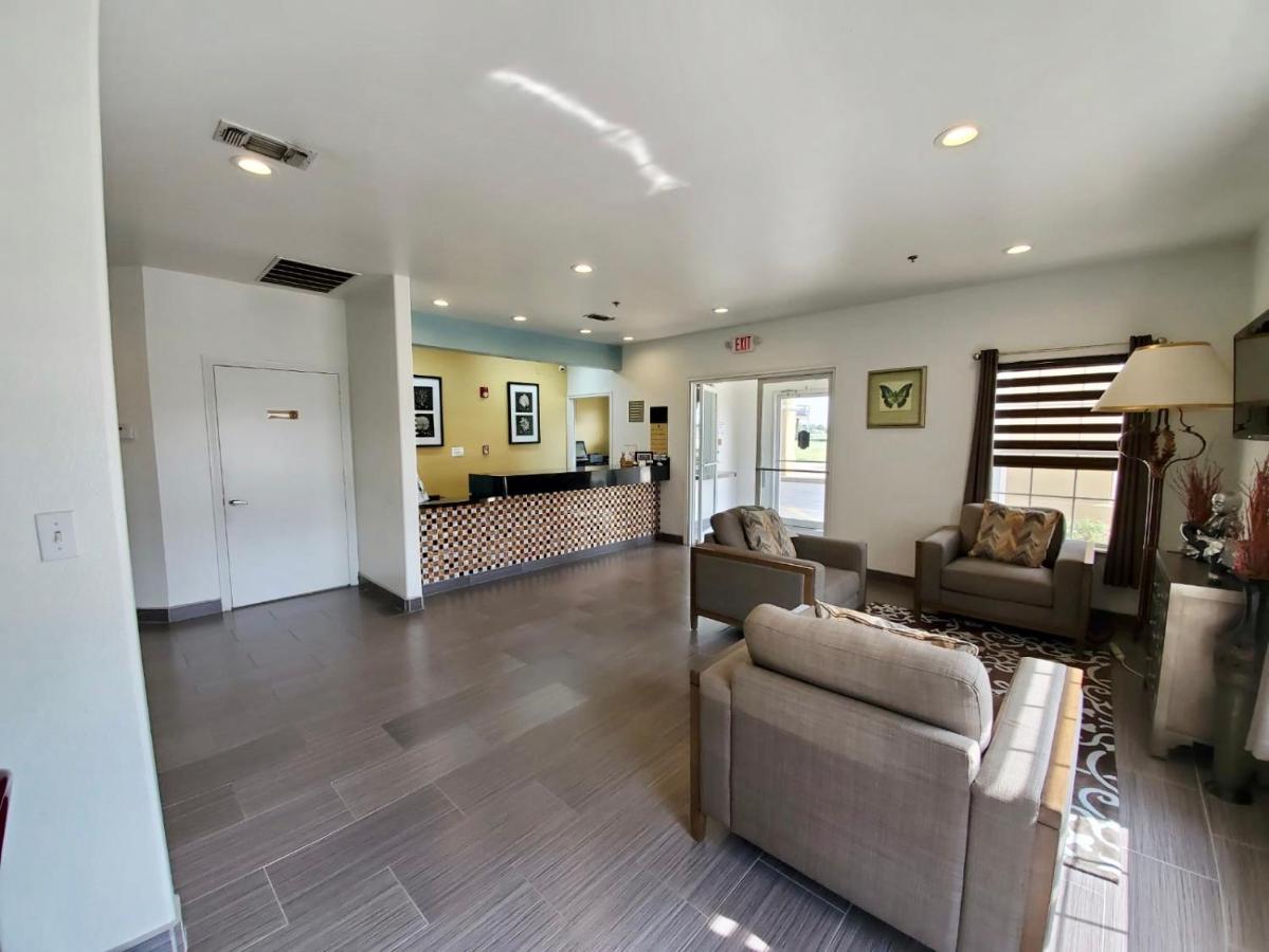 Super 8 By Wyndham Forney/East Dallas Bagian luar foto