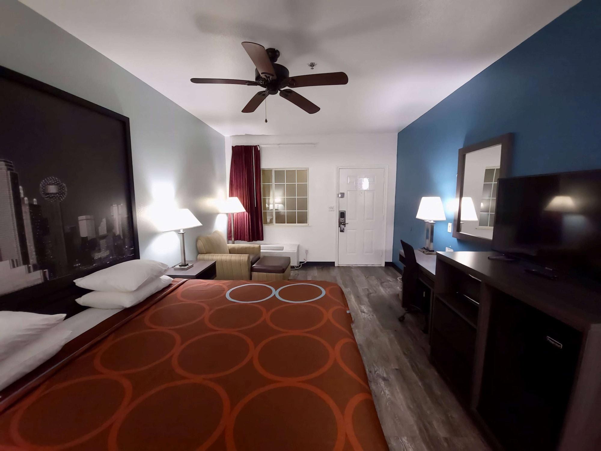 Super 8 By Wyndham Forney/East Dallas Bagian luar foto